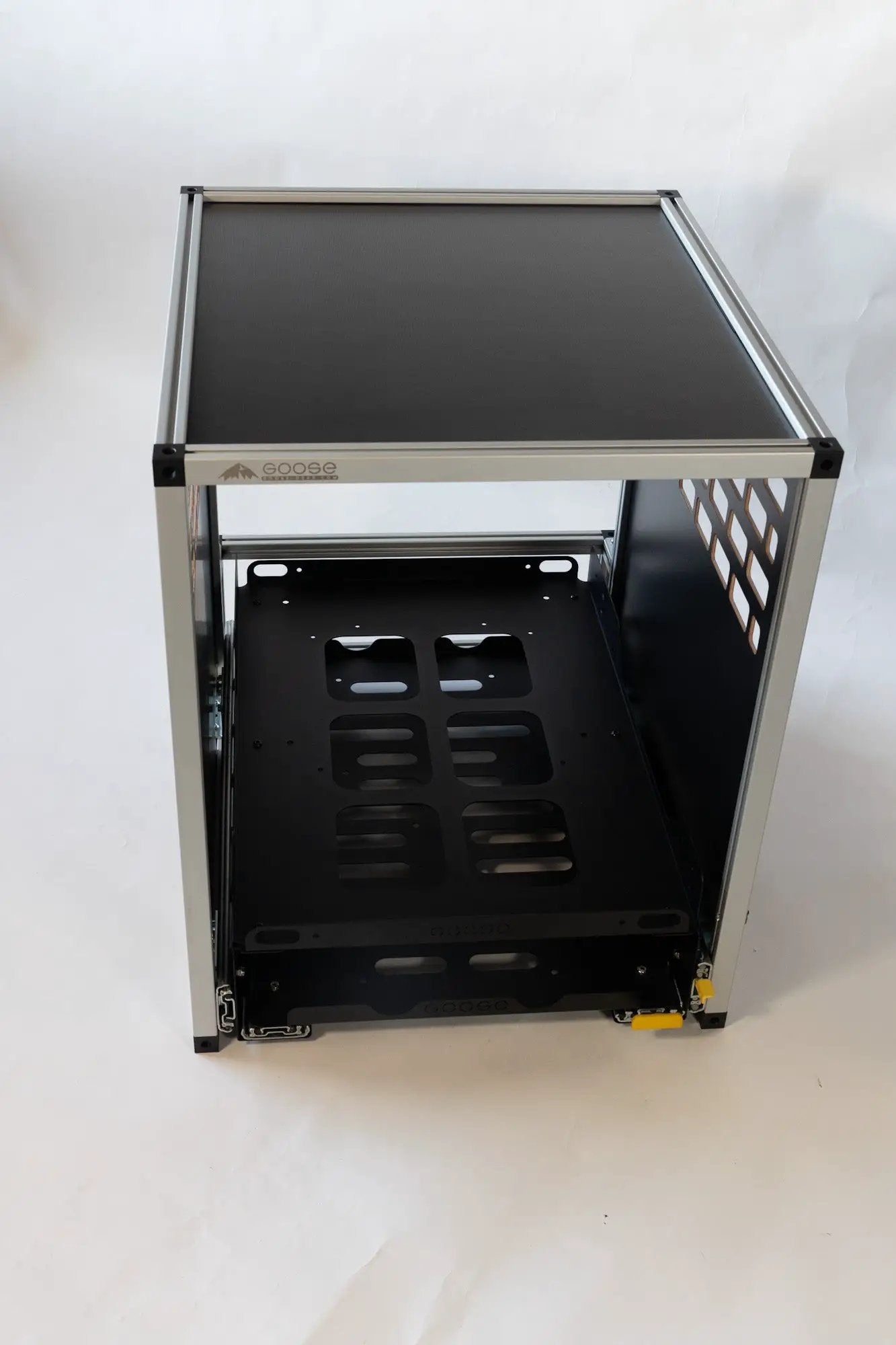 CampKitchen 2.51 - 25" Deep Module by Goose Gear