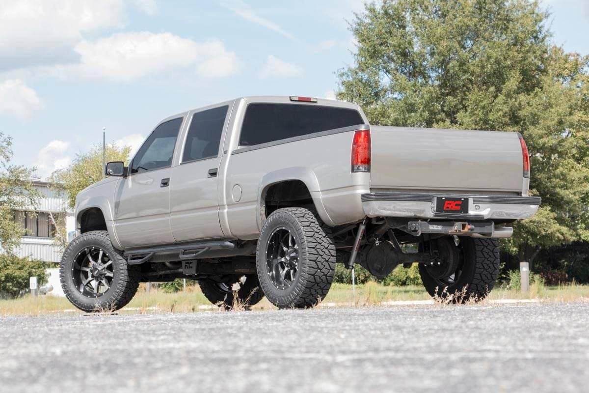 Kit de elevación de 6 pulgadas | 8 birlos | V2 | Chevy Suburban/C2500/K2500/C3500/K3500 de 3/4 de tonelada (88-00)