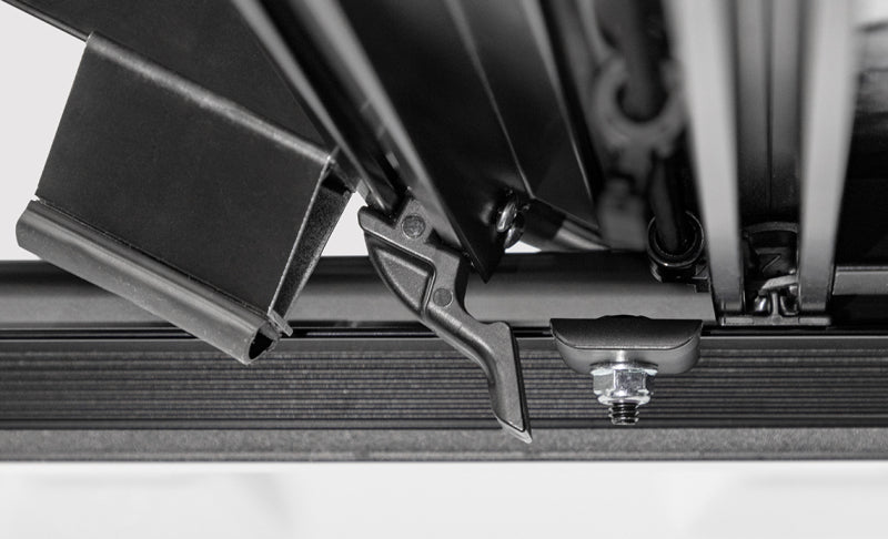 Access ACC LOMAX Tri-Fold Cover by Access