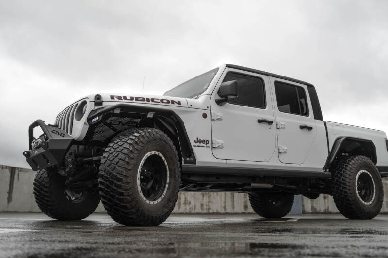 DV8 Offroad DVE Fenders