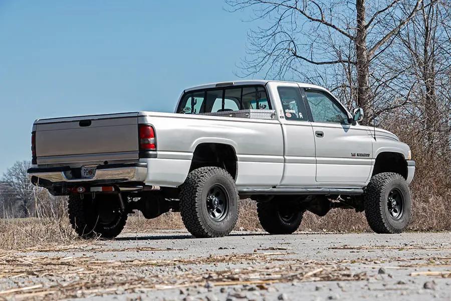 Rough Country 3 Inch Lift Kit | M1 | Dodge 2500 4WD (1994-2002) by Rough Country
