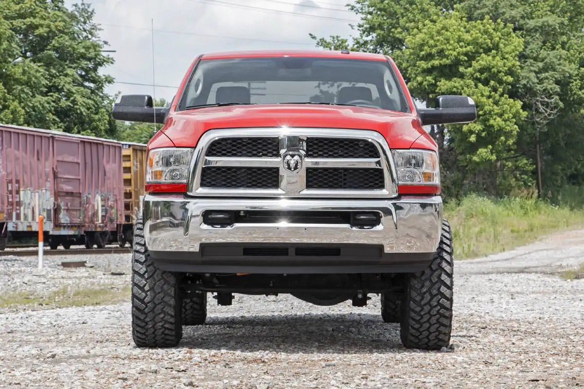 Rough Country 5 Inch Lift Kit | Radius Arm Drop | SRW | Ram 3500 4WD (2013-2015) by Rough Country