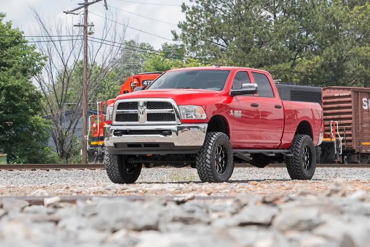 Rough Country 5 Inch Lift Kit | Radius Arm Drop | SRW | Ram 3500 4WD (2013-2015) by Rough Country
