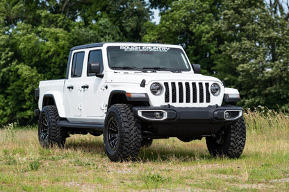 Rough Country 2.5 Inch Leveling Kit | Spacers | V2 | Jeep Gladiator JT 4WD (2024-2025)