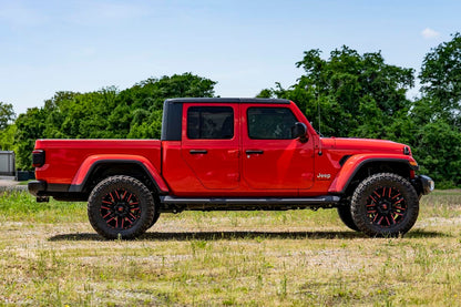 Rough Country 2.5 Inch Leveling Kit | Spacers | N3 | Jeep Gladiator JT 4WD (2020-2023)