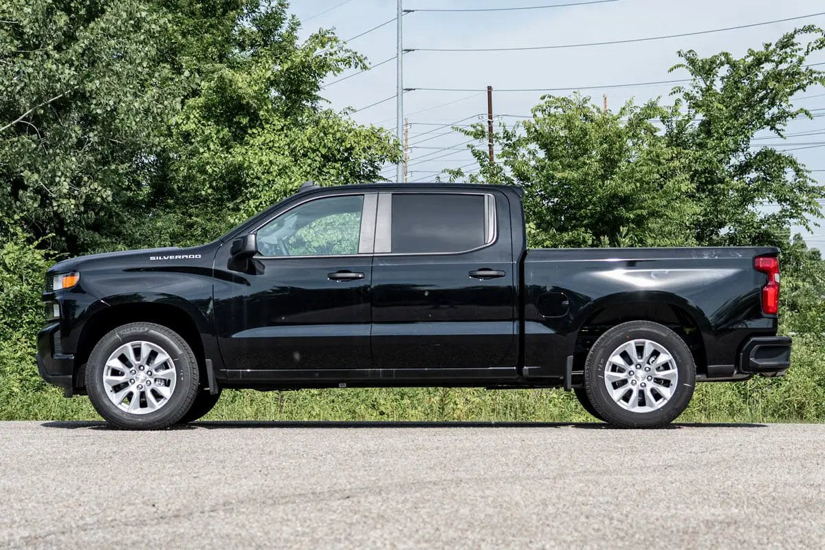 Rough Country Lowering Shackles | 1-1.5 Inch | Chevy/GMC Sierra 1500 (19-26)/Silverado 1500 (19-26) by Rough Country