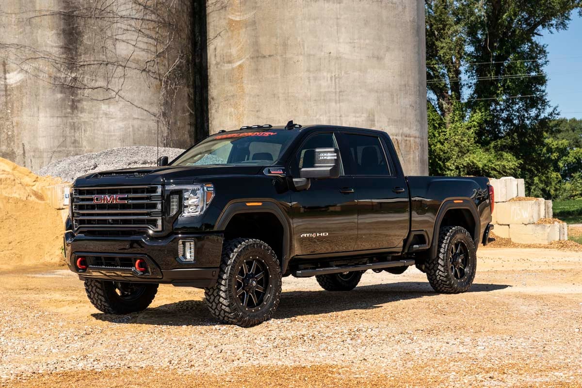 Rough Country 3 Inch Lift Kit | Chevy/GMC 2500HD/3500HD 2WD/4WD (20-26)