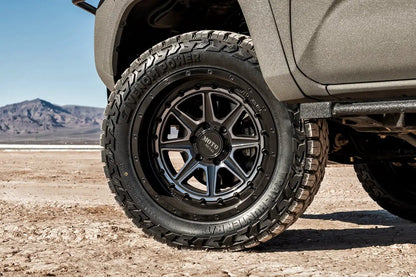 Venom Power 33x12.50R17 Venom Terra Hunter R/T by Venom Power