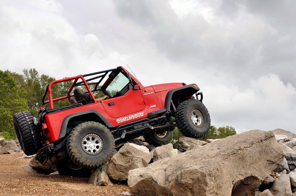 Комплект для лифта 4 дюйма | Удлиненные рычаги | V2 | Jeep Wrangler TJ 4WD (1997-2006)
