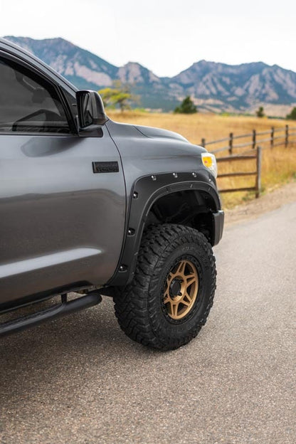 Расширители арок | Defender | 8W2 Cavalry Blue | Toyota Tundra 2WD/4WD (14-21)