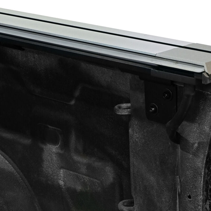 Westin WES Electric Retractable Tonneau