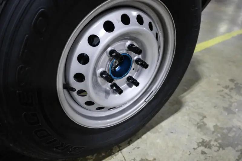 Mishimoto MM Lug Nuts - Locking
