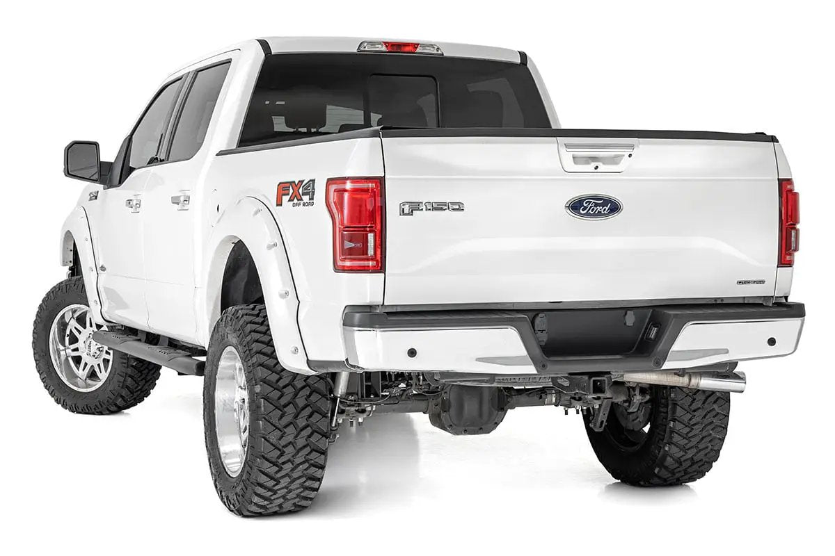 Rough Country Oval Nerf Step | Crew Cab | Black | Ford F-150/Lightning/F-250/F-350/Raptor (15-26) by Rough Country