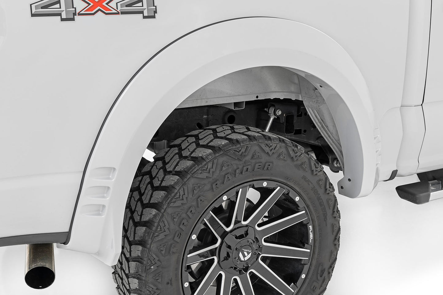 Guardabarros | SF1 | E2 Rojo Magma | Ford F-150 2WD/4WD (2021-2025)