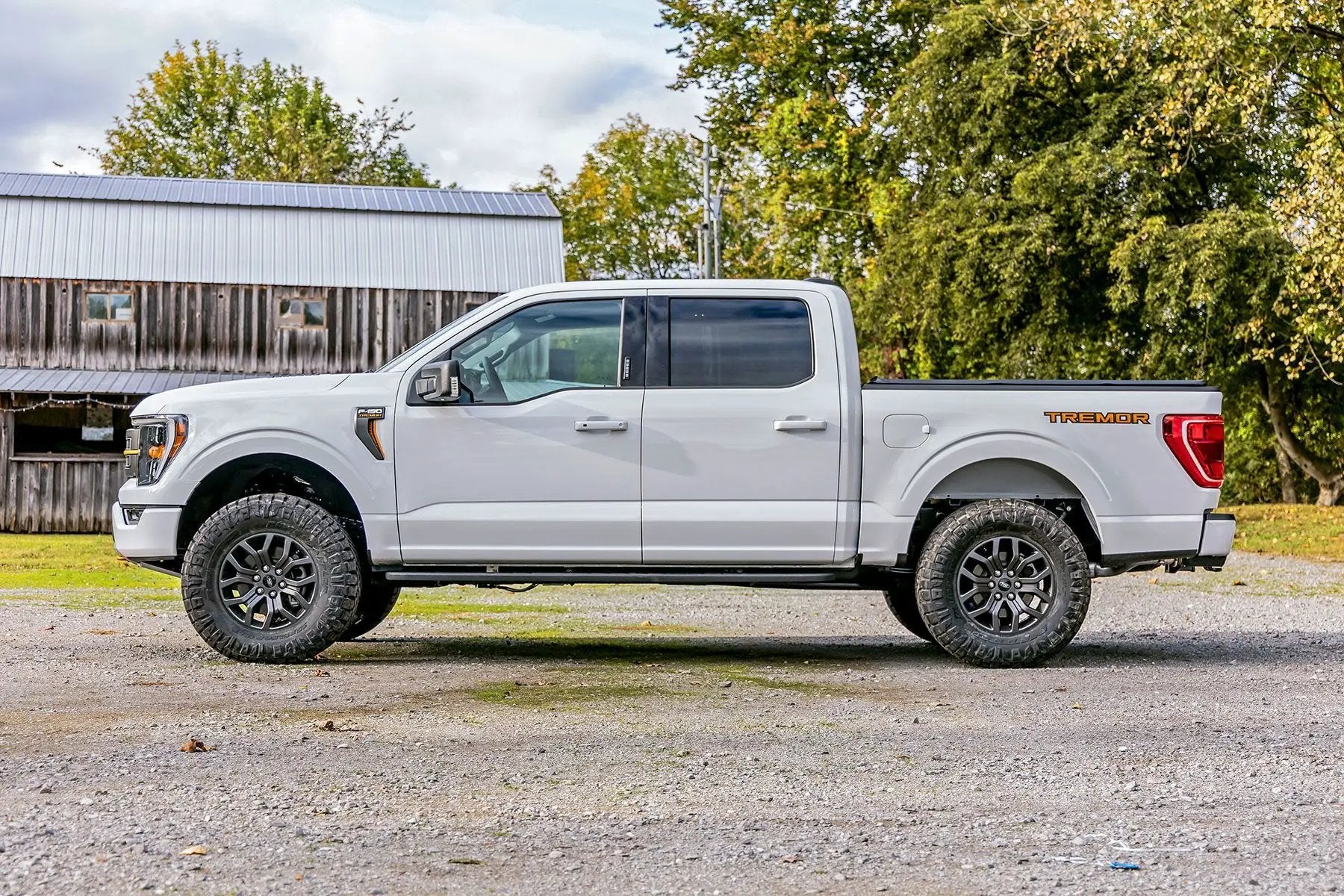 Rough Country 2.5 Inch Lift Kit | Ford F-150 Tremor 4WD (2021-2025) by Rough Country