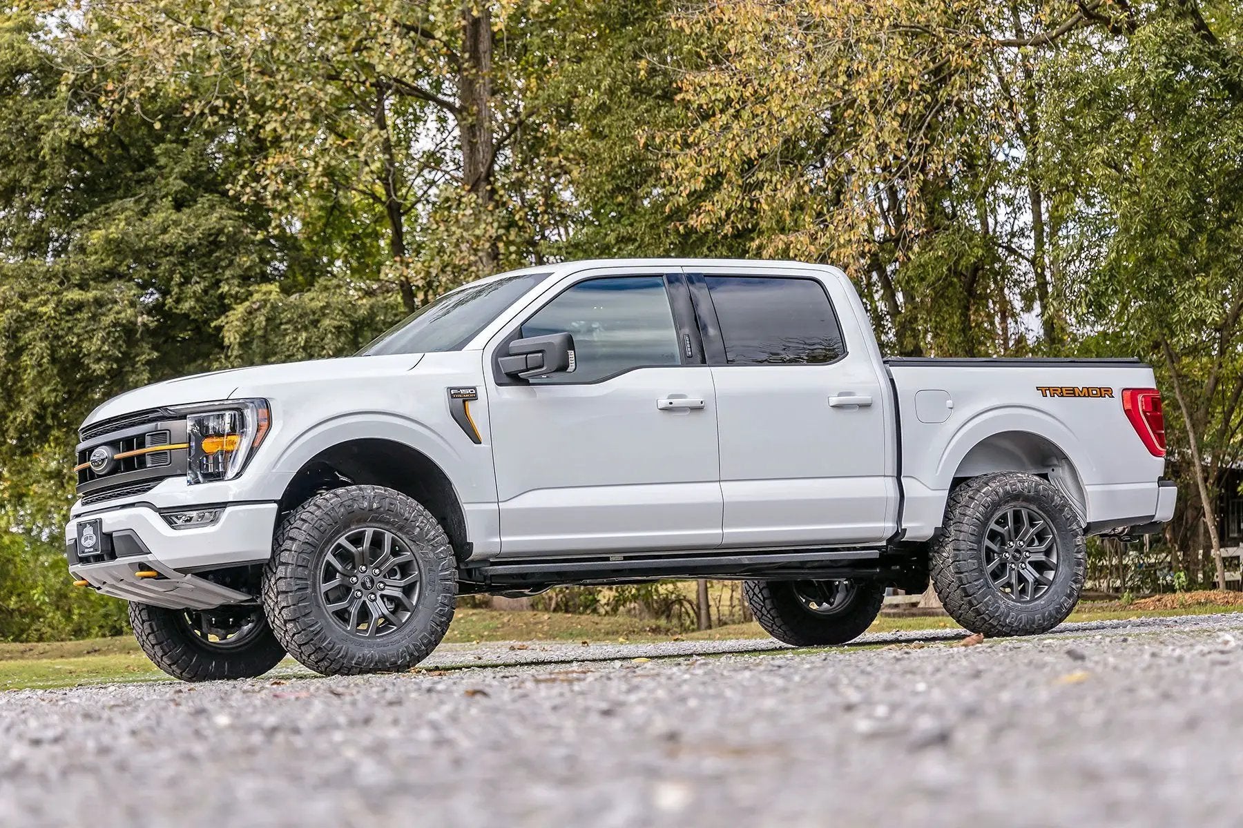 Rough Country 2.5 Inch Lift Kit | M1 Struts | Ford F-150 Tremor 4WD (2021-2025) by Rough Country