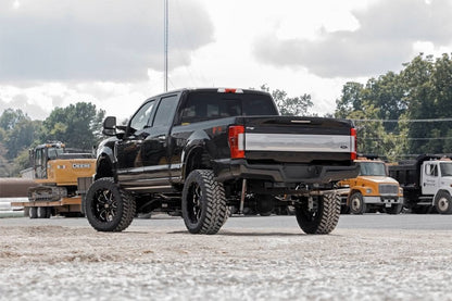 Rough Country 6 Inch Lift Kit | Diesel | OVLD | V2 | Ford F-250/F-350 Super Duty 4WD (17-22)