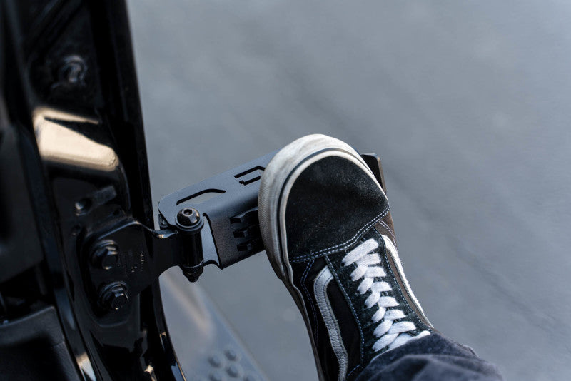 DV8 Offroad DVE Foot Pegs