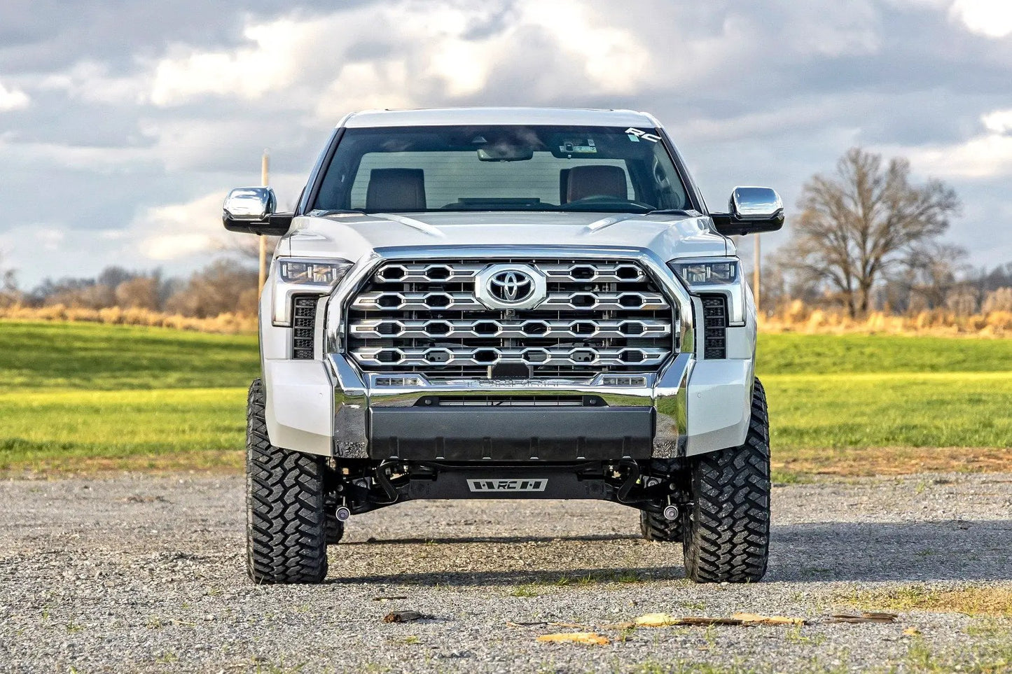 Rough Country 6 Inch Lift Kit | OE Air Ride | Toyota Tundra 4WD (2022-2025) by Rough Country