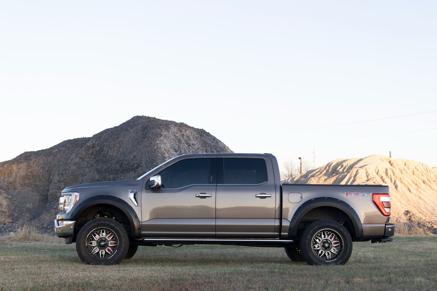 Guardabarros Pocket | EA Rojo Pepper Caliente | Ford F-150 2WD/4WD (2021-2025)