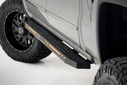 Rough Country AC2 Running Boards | Amber/White | Crew Cab | Chevy/GMC 1500 (07-18) by Rough Country