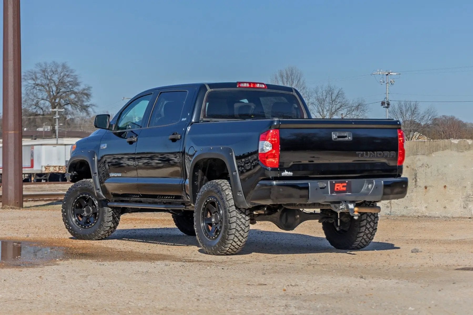 Rough Country OV2 Running Boards | Side Step Bars | Crew Cab | Toyota Tundra 2WD/4WD (07-21) by Rough Country