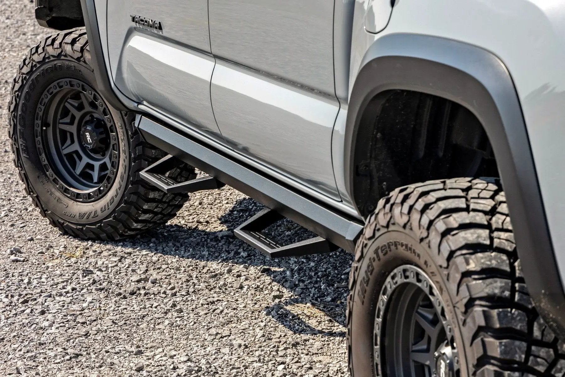 Rough Country SRL2 Adj Aluminum Step | Double Cab | Toyota Tacoma 2WD/4WD (2005-2023) by Rough Country