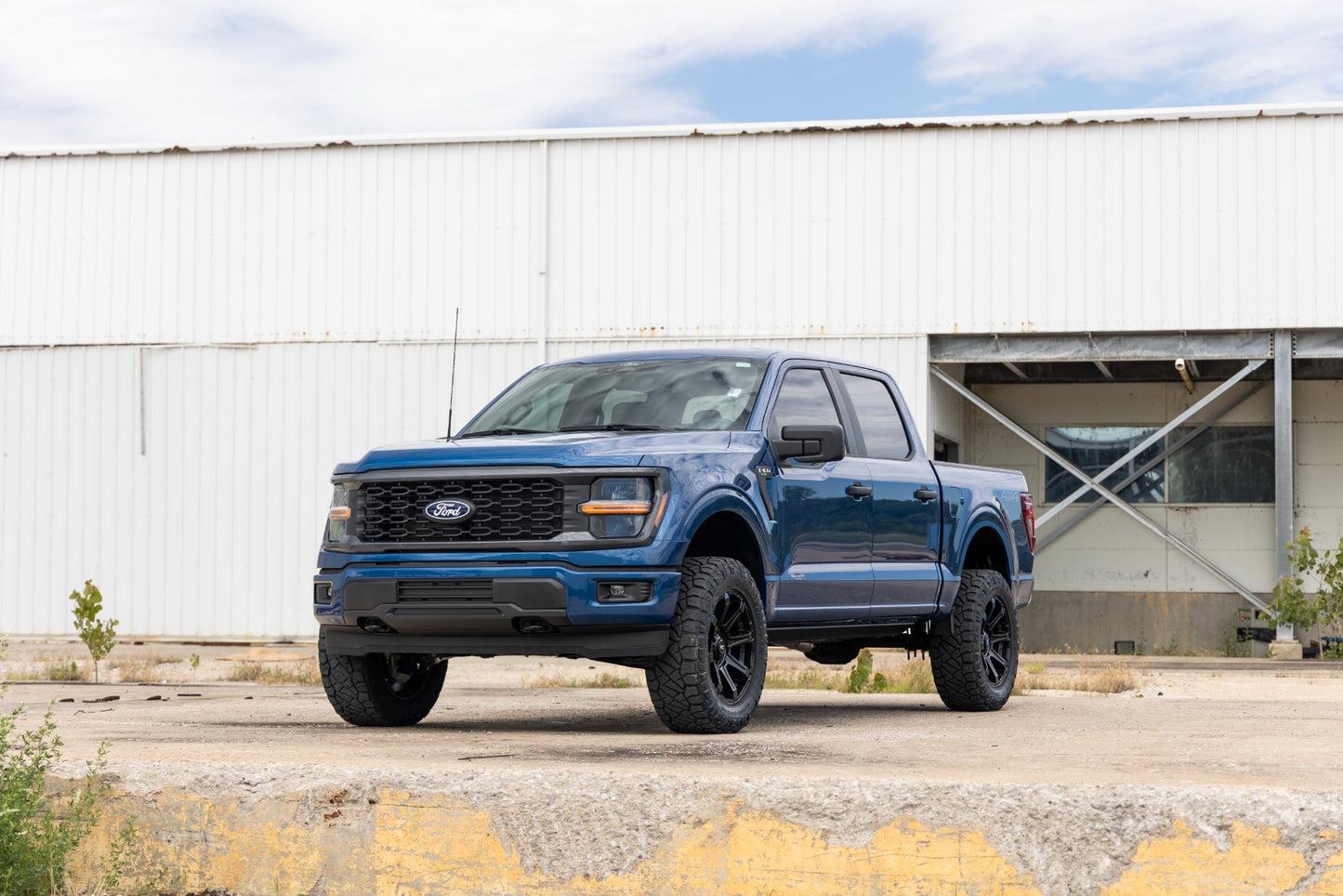 Rough Country 3 Inch Lift Kit | Fabbed UCA | Vertex/V2 | Ford F-150 4WD (2021-2025)