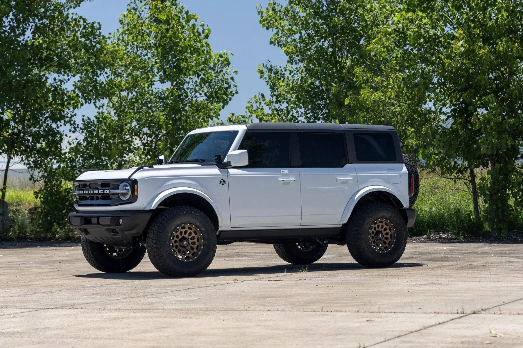 Rough Country 87 Series Wheel | Simulated Beadlock | Bronze/Black | 17x8.5 | 6x5.5 | +0mm by Rough Country