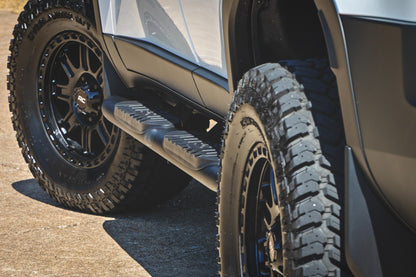 Estribos Ovalados Nerf | Negros | Toyota Land Cruiser 4WD (2024-2025)