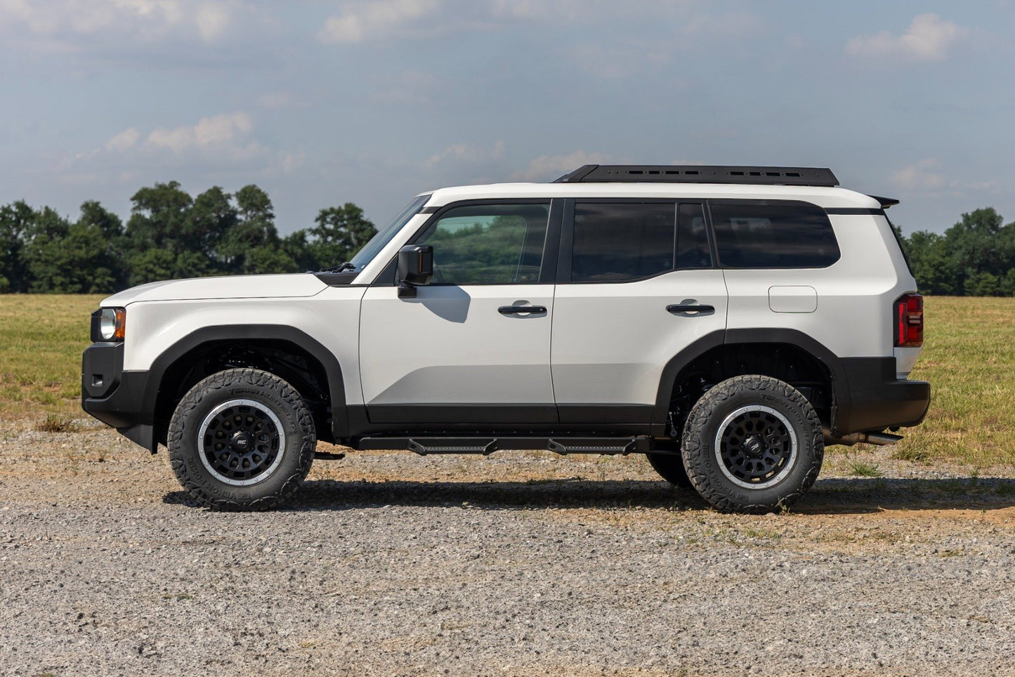 Амортизаторы в сборе M1R Reservoir | 2 дюйма | Передние | Toyota Land Cruiser 4WD (24-25)