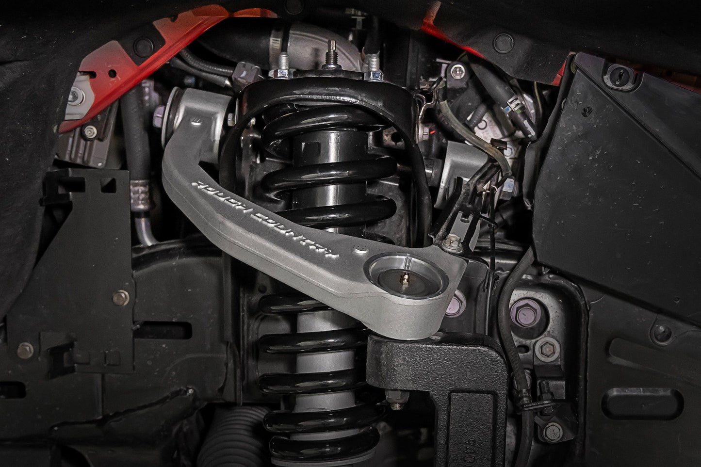 Brazos de control superiores forjados rojos | Mejora de equipo original | Toyota Tundra 2WD/4WD (07-21)