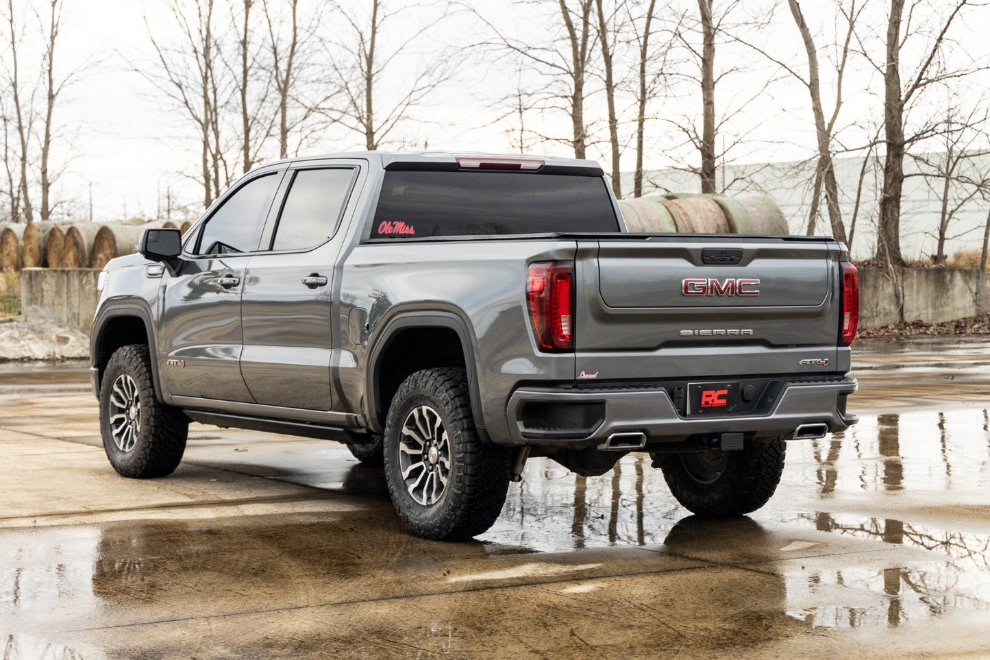 Kit de nivelación de 1.75 pulgadas | Brazos de control superiores rojos forjados | AT4 | GMC Sierra 1500 (2019-2026)