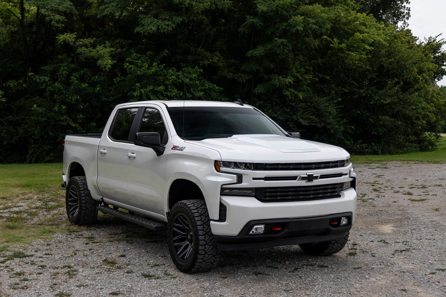 Воздухозаборник капота | GB8 Mosaic Black | Chevy Silverado 1500 2WD/4WD (2019-2026)
