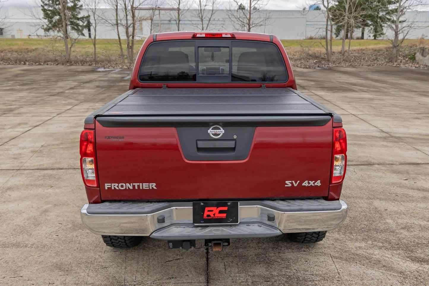 Rough Country Hard Low Profile Bed Cover | 5' Bed | Cargo Mgmt | Nissan Frontier (05-21) by Rough Country