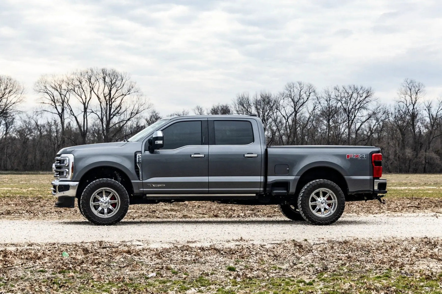 Rough Country 2 Inch Leveling Kit | Track Bar Bracket | Ford F-250/F-350 Super Duty (17-26) by Rough Country