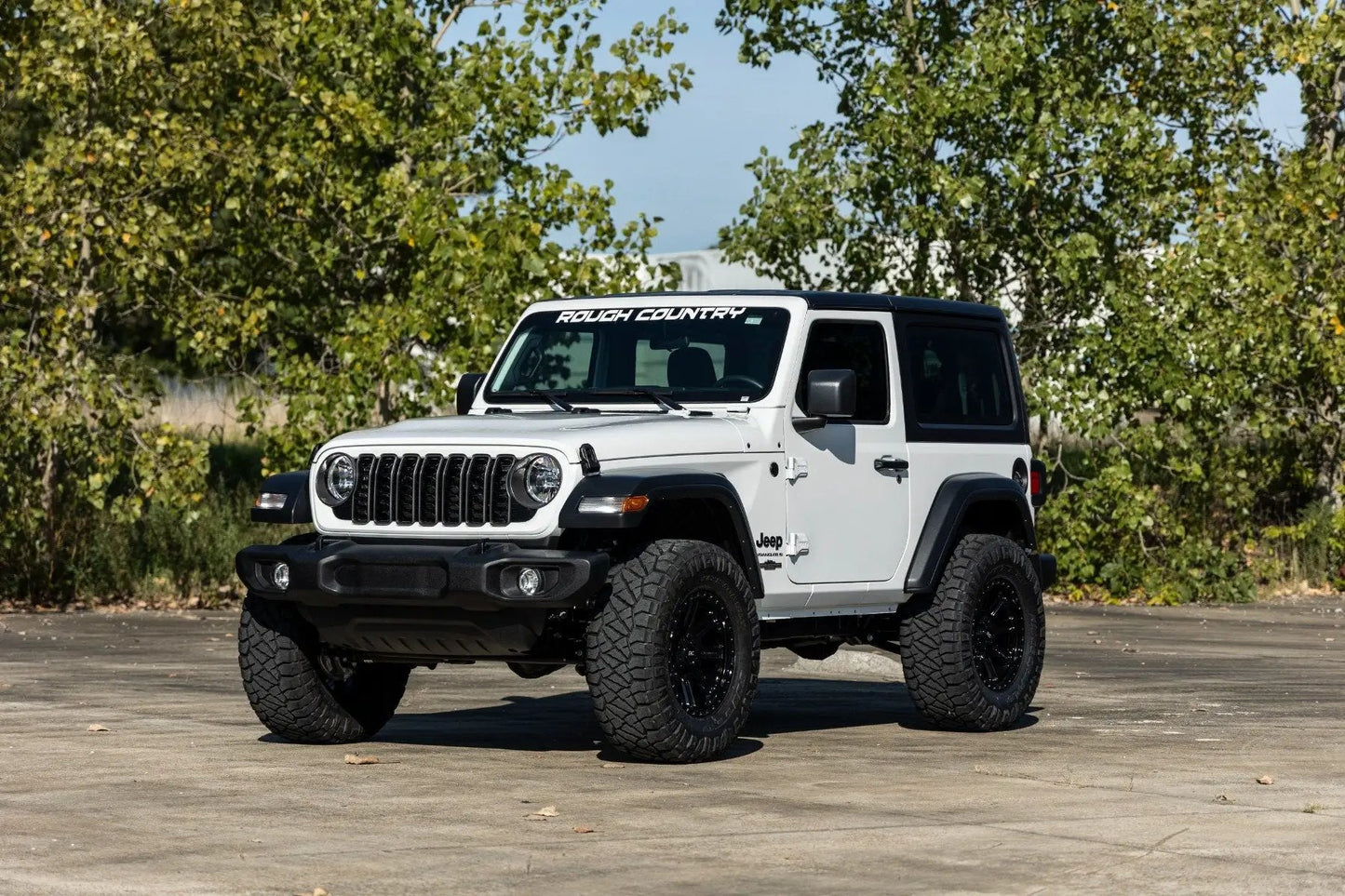 Rough Country 2.5 Inch Lift Kit | Coils | V2 | Jeep Wrangler JL 4WD (2024-2026) by Rough Country