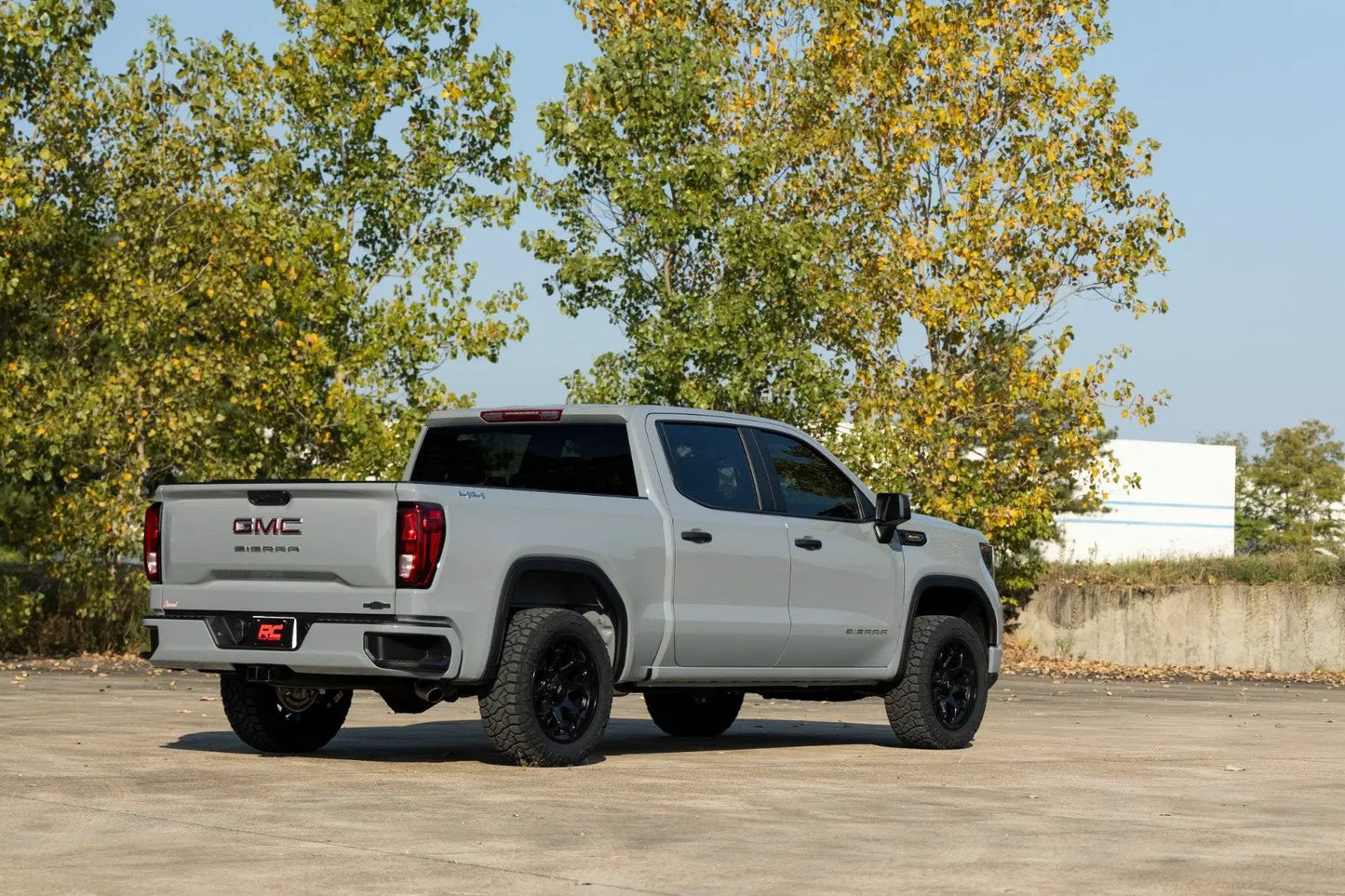Rough Country N3 Leveling Struts | 2 Inch | Loaded Strut | Chevy/GMC Sierra 1500 (19-26)/Silverado 1500 (19-26) by Rough Country