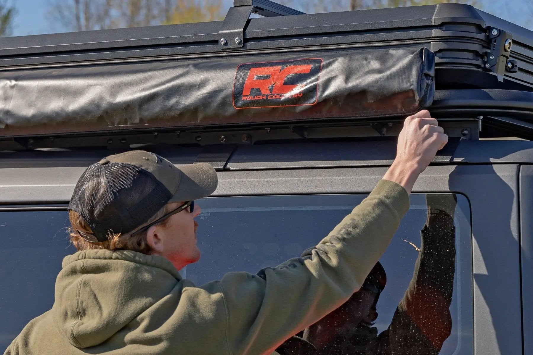 Rough Country Retractable Roof Rack Awning | 6'6" x 9'8" (Fits Trucks & SUVs) by Rough Country