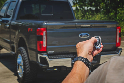 Cubierta de caja motorizada | Caja de 6'10" | Ford F-250/F-350 Super Duty 2WD/4WD (17-26)