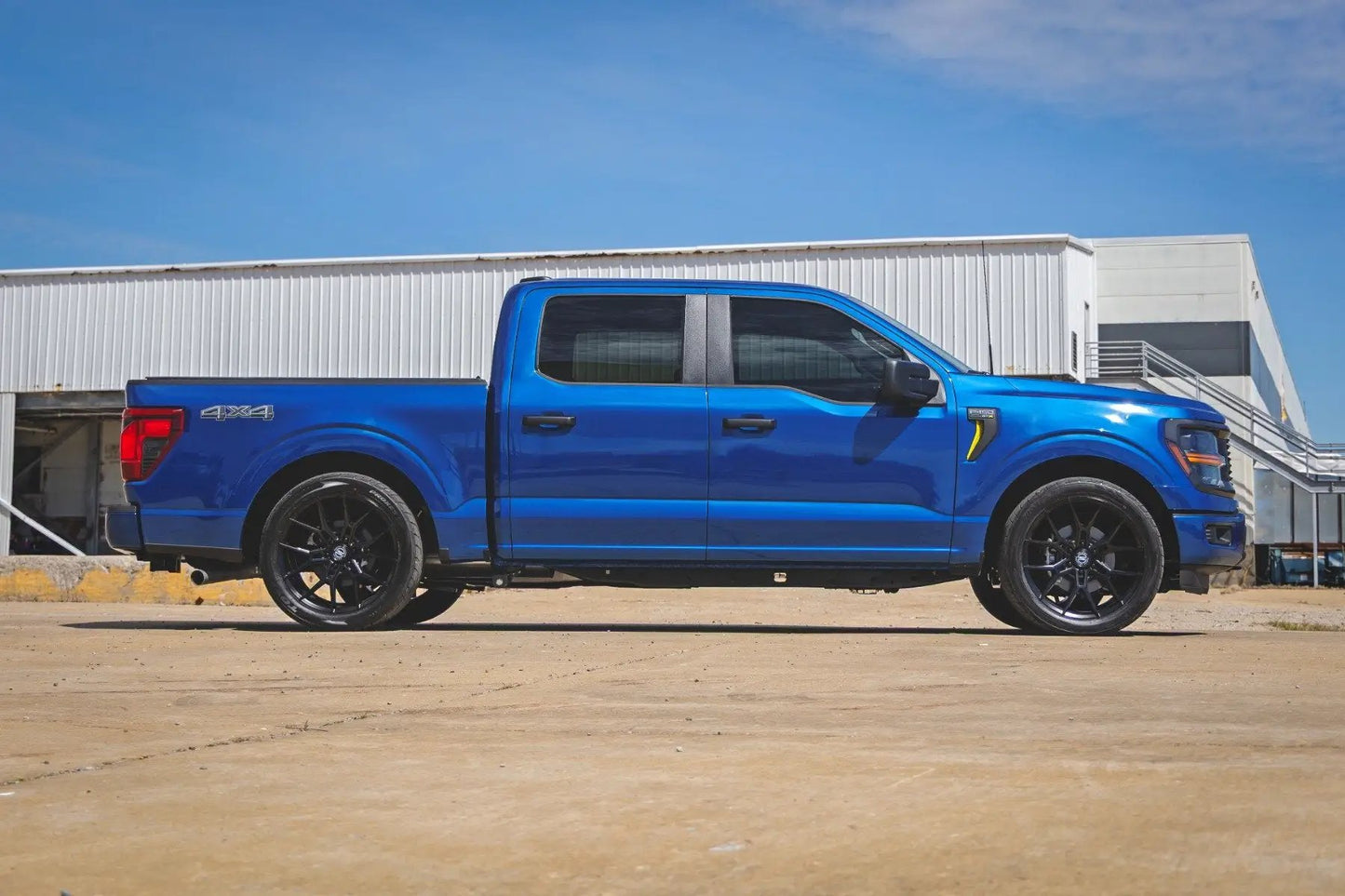 Rough Country 2 Inch Lowering Kit | 4 Inch Rear Lowering | M1 | Ford F-150 4WD (2015-2025) by Rough Country