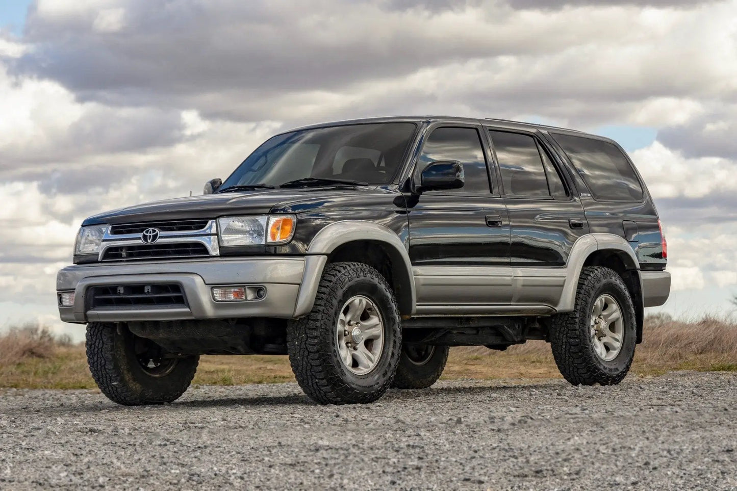 Rough Country N3 Leveling Struts | 2 Inch | Loaded Strut | Toyota 4Runner 2WD/4WD (96-02) by Rough Country