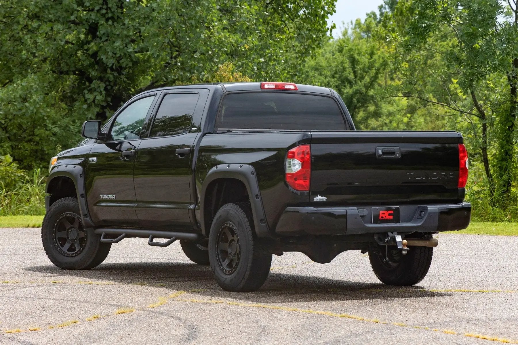 Rough Country Nerf Steps | Cab Length | CrewMax | 5'7" Bed | Toyota Tundra 2WD/4WD (07-21) by Rough Country