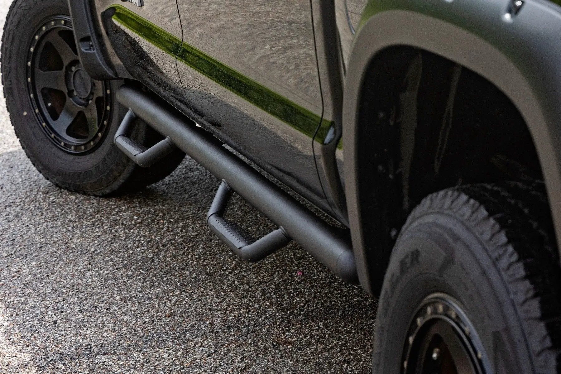 Rough Country Nerf Steps | Cab Length | CrewMax | 5'7" Bed | Toyota Tundra 2WD/4WD (07-21) by Rough Country