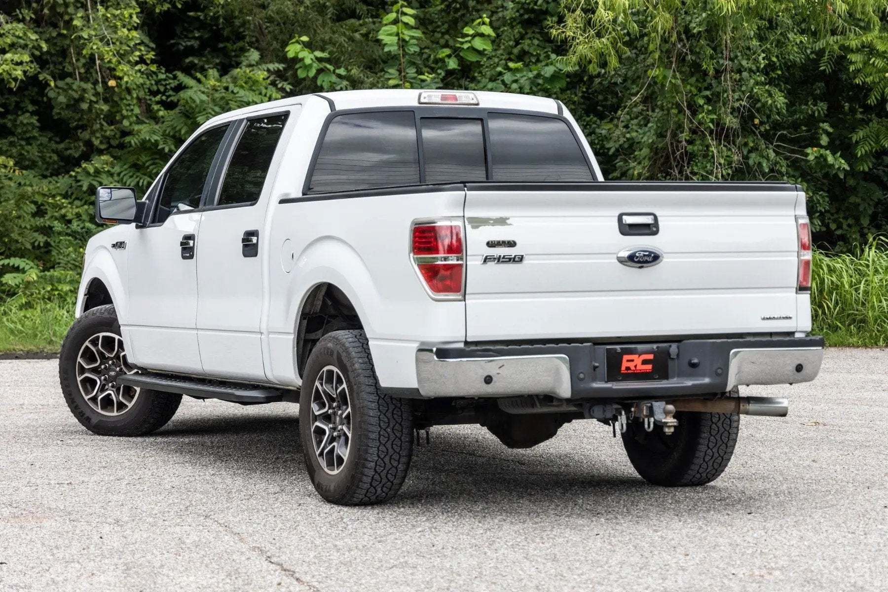 Rough Country RPT2 Running Board | Crew Cab | Black | Ford F-150 2WD/4WD (2009-2014) by Rough Country
