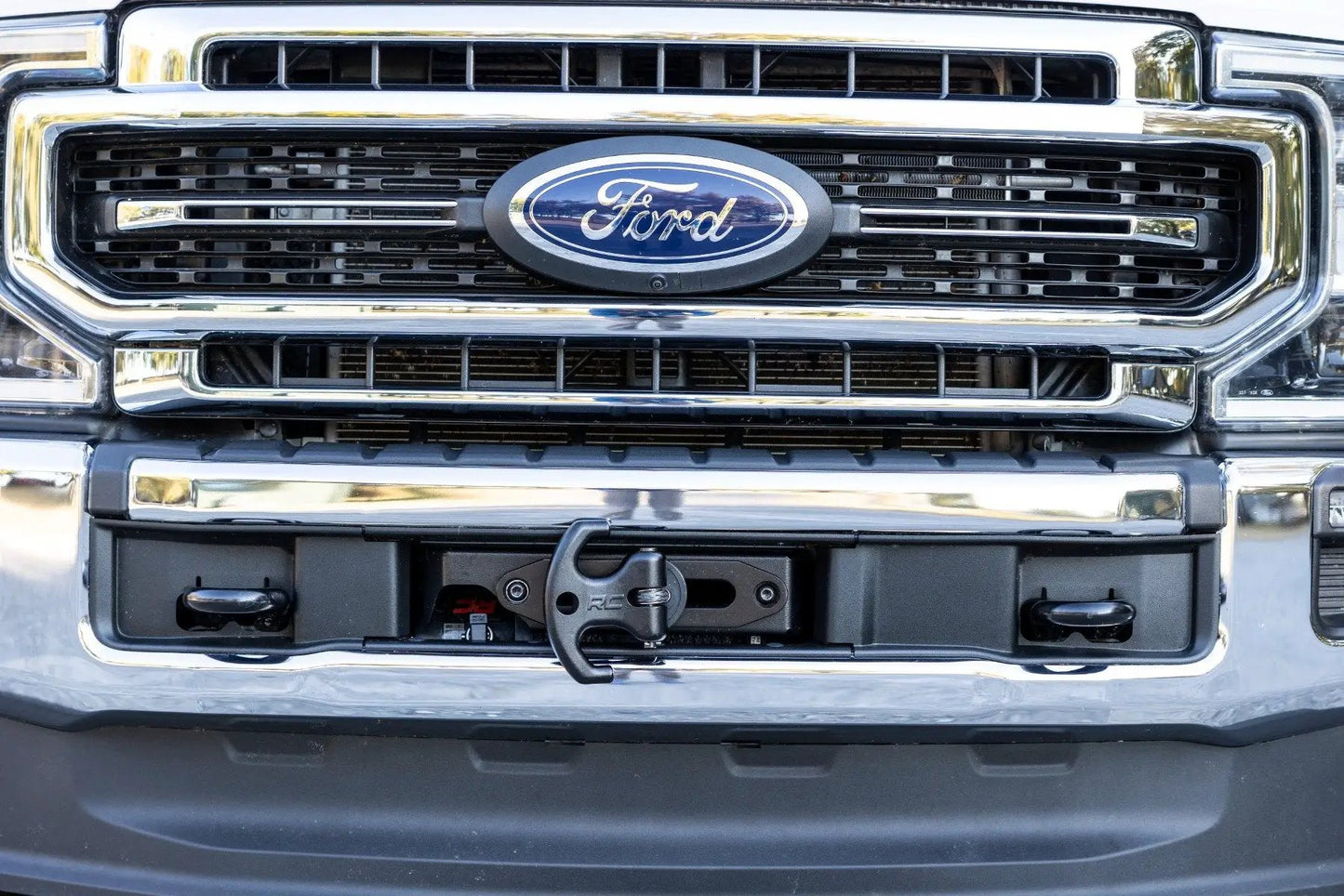 Rough Country Hidden Winch Mount | Ford F-250/F-350 Super Duty 2WD/4WD (2020-2022) by Rough Country