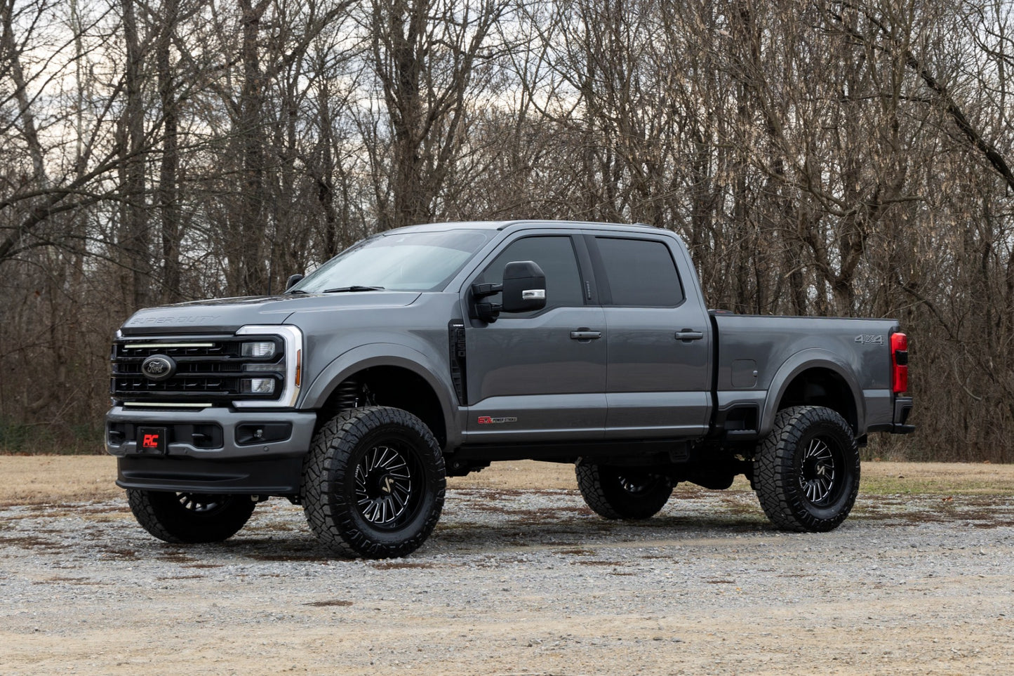 Спортивные расширители колесных арок | JS Iconic Silver | Ford F-250/F-350 Super Duty (23-26)