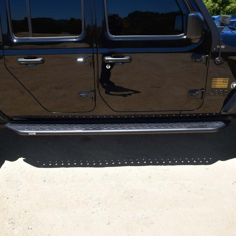 Westin WES Running Boards - Outlaw by Westin