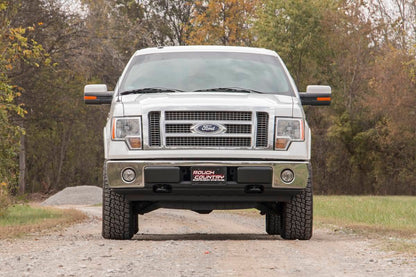 Rough Country 2 Inch Leveling Kit | Red | Ford F-150 2WD/4WD (2009-2013)