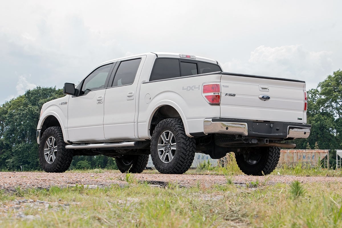 Rough Country 3 Inch Lift Kit | N3 Struts | Ford F-150 4WD (2009-2013)